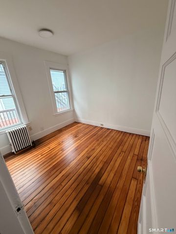 621 Elm Street, New Haven, CT 06511