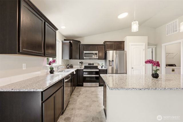 183 Rainier Lane, Port Ludlow, WA 98365