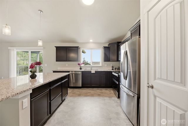 183 Rainier Lane, Port Ludlow, WA 98365