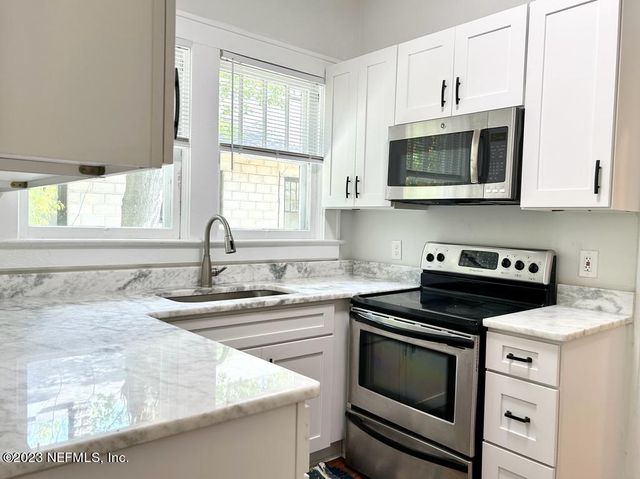 2805 PARK Street 2805, Jacksonville, FL 32205
