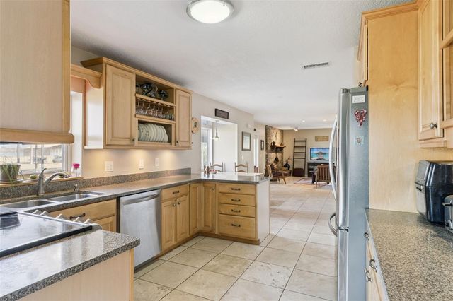 1256 CENTER STREET, Lake Wales, FL 33859