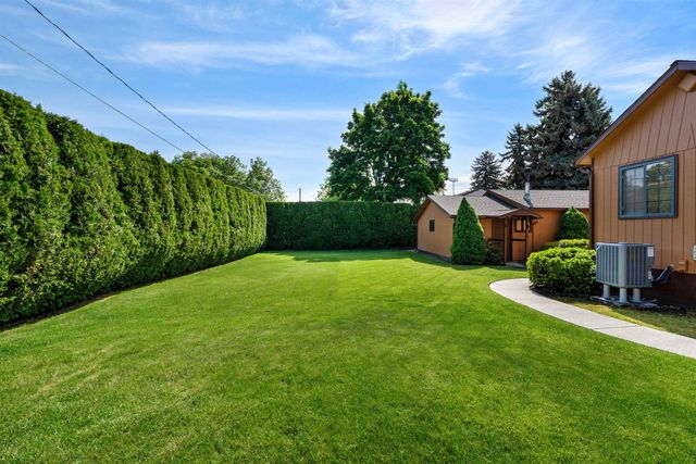 8203 E Frederick Ave, Spokane Valley, WA 99212