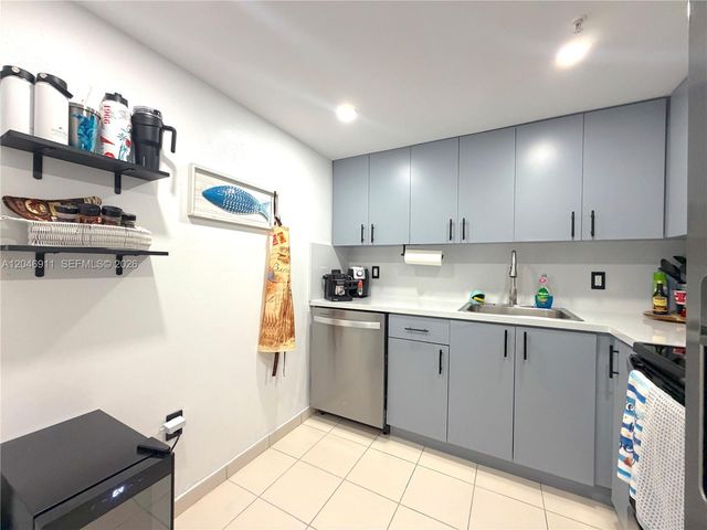 2829 Indian Creek Dr 605, Miami Beach, FL 33140