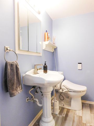 814 Kensington Boulevard, Fort Wayne, IN 46805