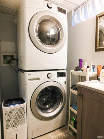 814 Kensington Boulevard, Fort Wayne, IN 46805