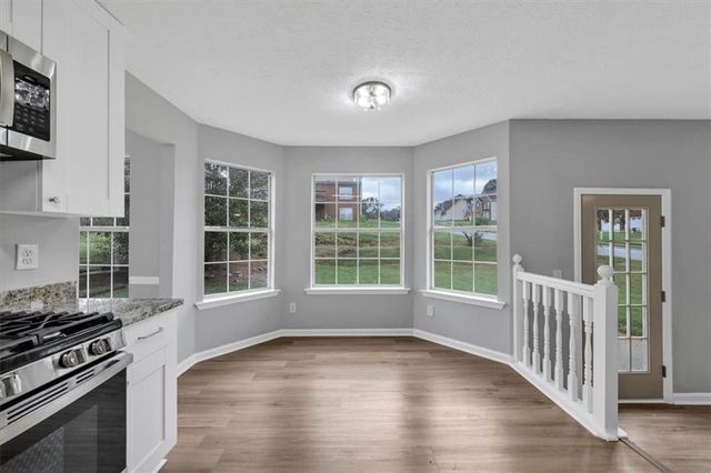 110 Carriage Lake Drive, Stockbridge, GA 30281