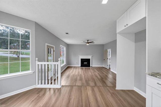 110 Carriage Lake Drive, Stockbridge, GA 30281