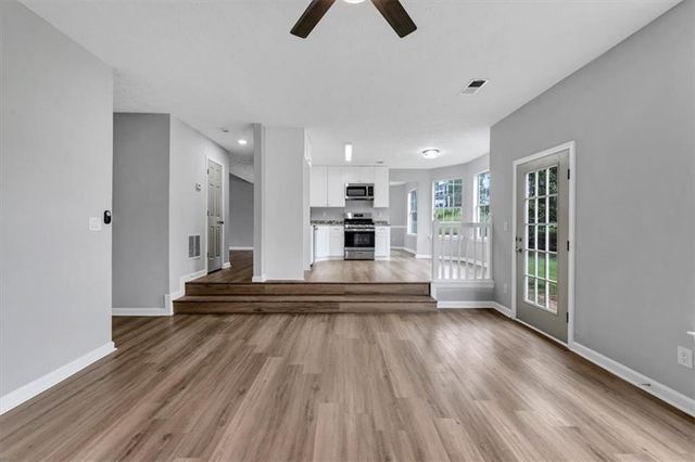 110 Carriage Lake Drive, Stockbridge, GA 30281