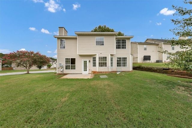 110 Carriage Lake Drive, Stockbridge, GA 30281