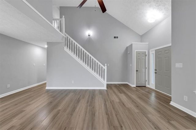 110 Carriage Lake Drive, Stockbridge, GA 30281