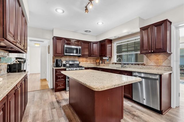 29 SOUTHWIND DRIVE, Largo, FL 33770