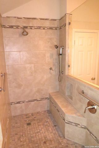 14 GROGANS MILL DR, San Antonio, TX 78248