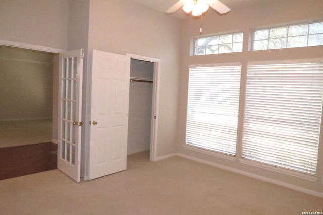 14 GROGANS MILL DR, San Antonio, TX 78248