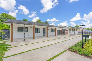 533 E 61st St, Hialeah, FL 33013