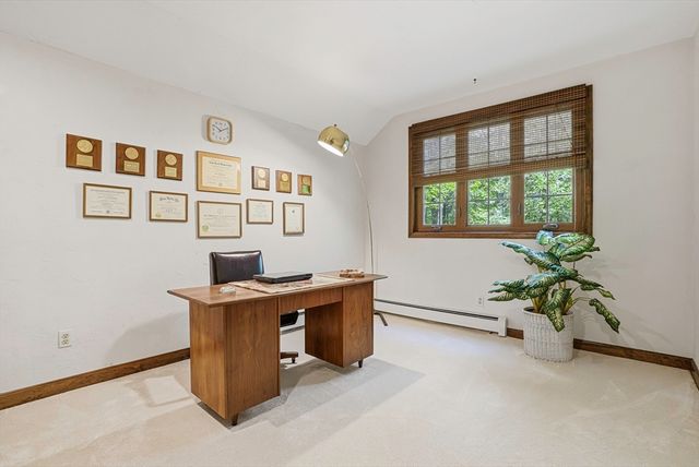 39 School Street, Hopkinton, MA 01748