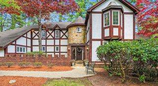39 School Street, Hopkinton, MA 01748