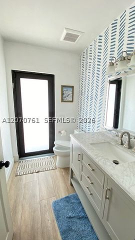 6020 SW 17th Ct, Plantation, FL 33317