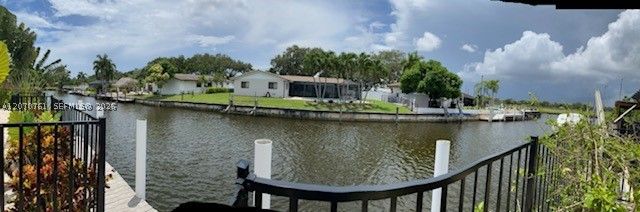 6020 SW 17th Ct, Plantation, FL 33317