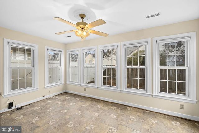 11550 SAVANNAH DR, Fredericksburg, VA 22407