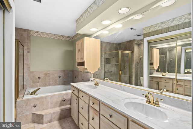 11550 SAVANNAH DR, Fredericksburg, VA 22407