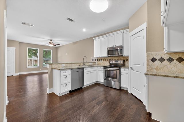 308 Lily Lane, Lewisville, TX 75057