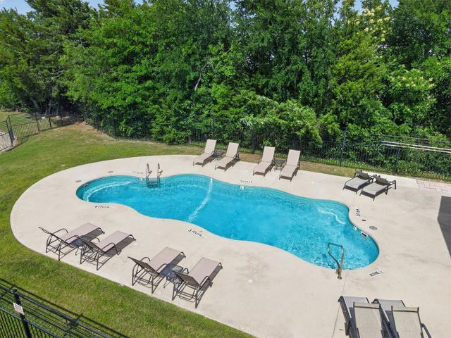 308 Lily Lane, Lewisville, TX 75057