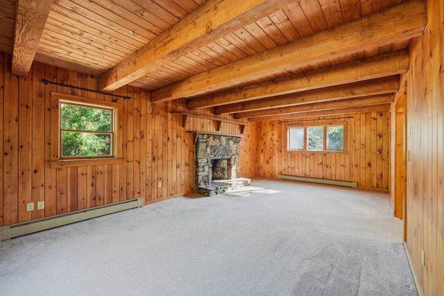 221 Pierce Rd, West Brookfield, MA 01585