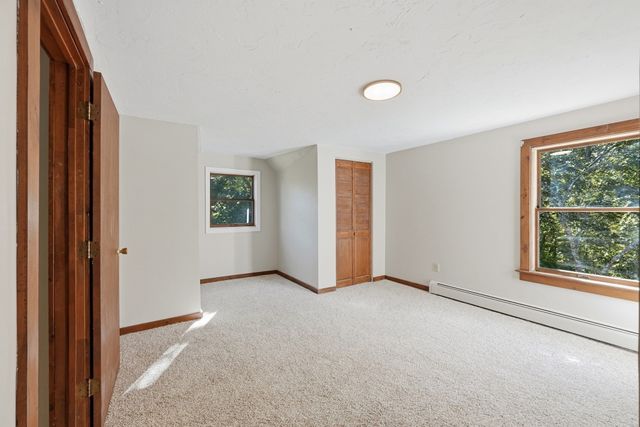 221 Pierce Rd, West Brookfield, MA 01585