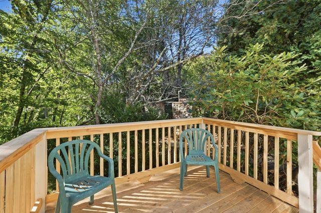 221 Pierce Rd, West Brookfield, MA 01585