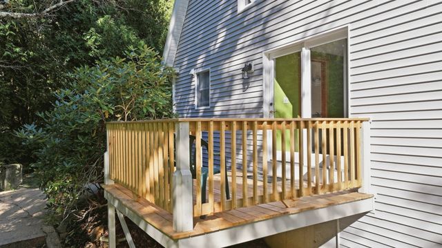 221 Pierce Rd, West Brookfield, MA 01585