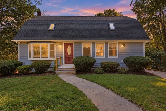 221 Pierce Rd, West Brookfield, MA 01585