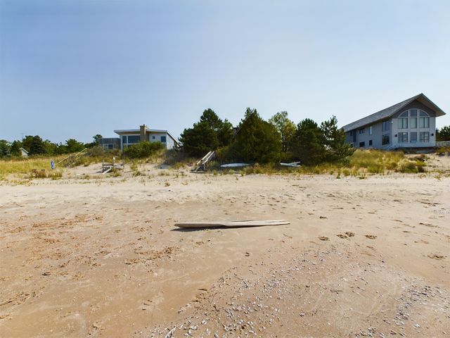 14619 N Cathead Bay Drive, Leelanau Twp, MI 49670