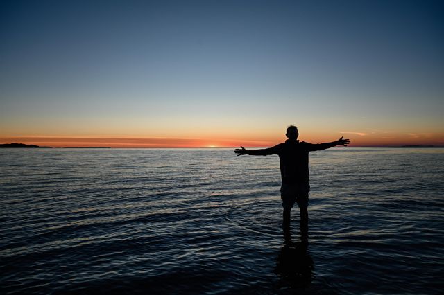 14619 N Cathead Bay Drive, Leelanau Twp, MI 49670