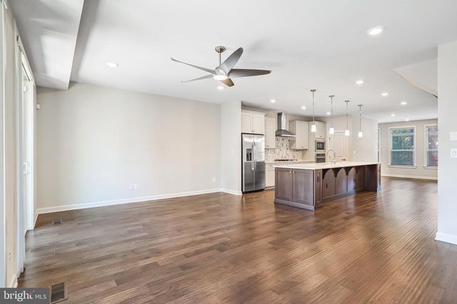 22262 PHILANTHROPIC DR, Ashburn, VA 20148