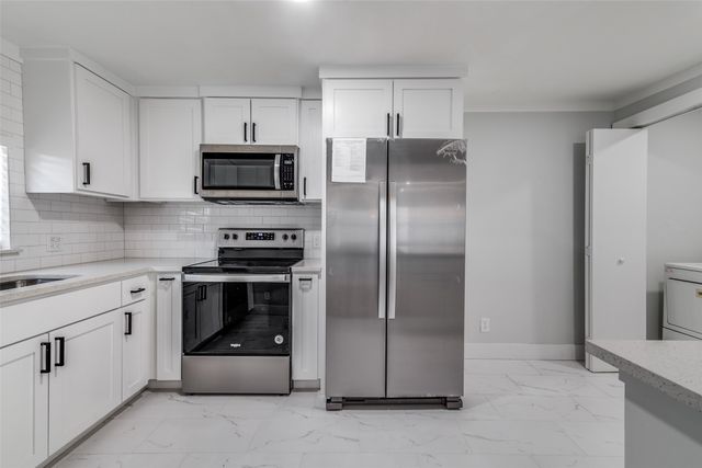 1113 Hill Street, Grand Prairie, TX 75050