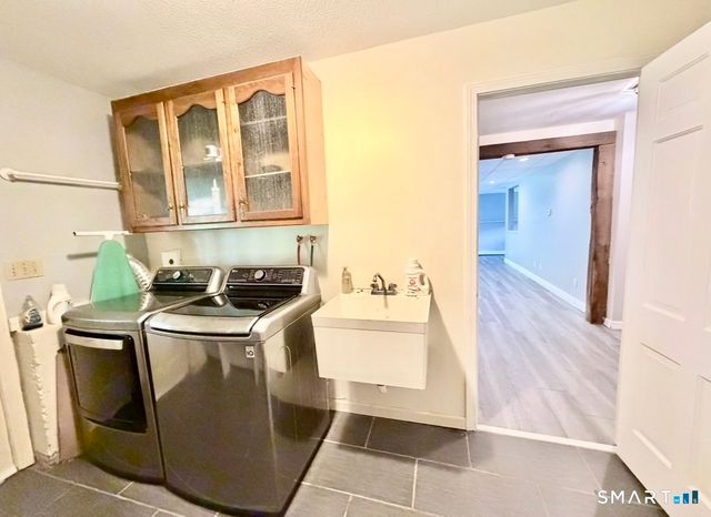 447 Lovely Street, Avon, CT 06001