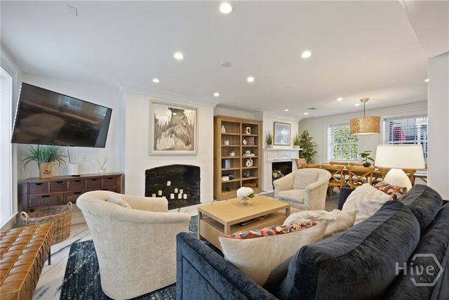 512 Tattnall Street, Savannah, GA 31401