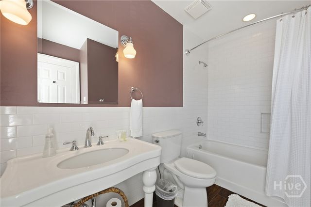 512 Tattnall Street, Savannah, GA 31401