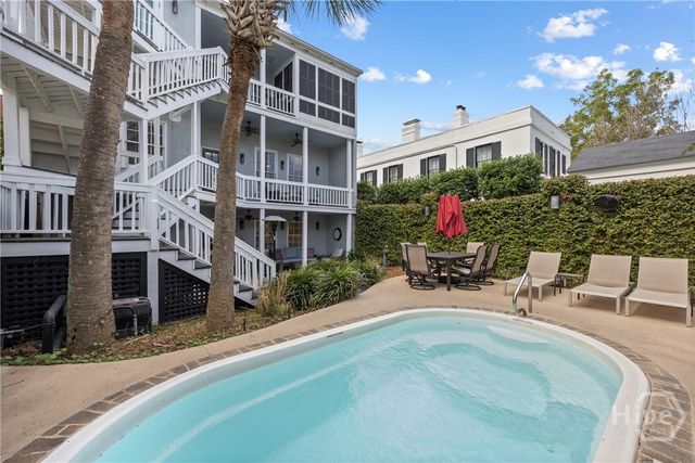 512 Tattnall Street, Savannah, GA 31401