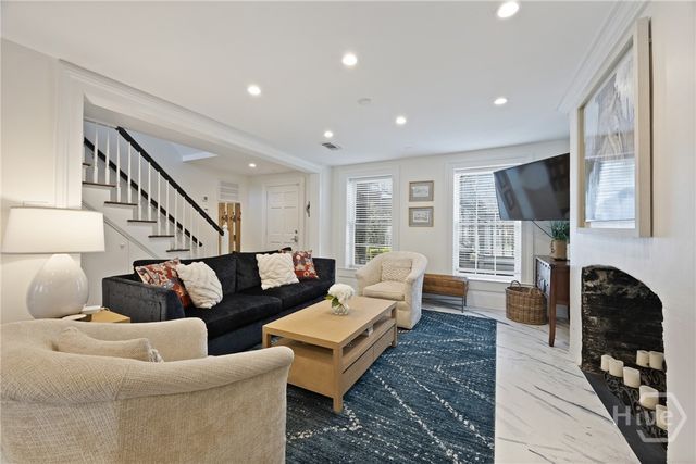 512 Tattnall Street, Savannah, GA 31401