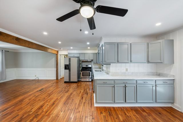 6628 Cabot Dr, Nashville, TN 37209