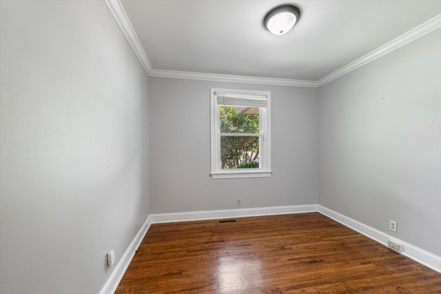 6628 Cabot Dr, Nashville, TN 37209