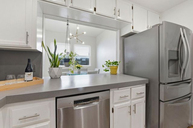 656 Cedar Street 3, San Carlos, CA 94070