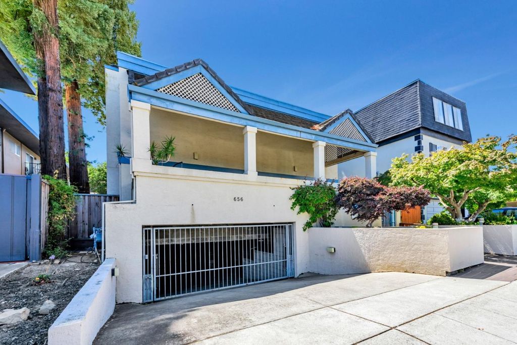 656 Cedar Street 3, San Carlos, CA 94070