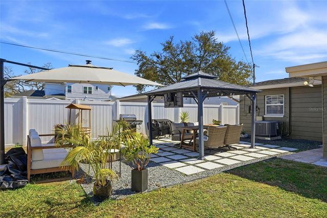 411 42ND AVENUE NE, St Petersburg, FL 33703