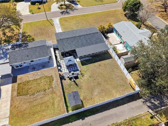 411 42ND AVENUE NE, St Petersburg, FL 33703