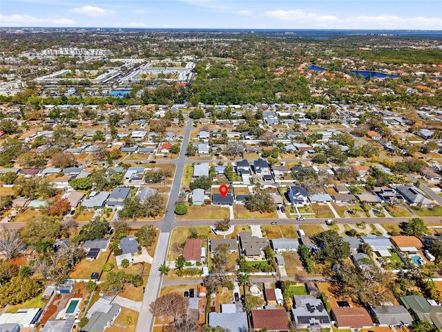 411 42ND AVENUE NE, St Petersburg, FL 33703