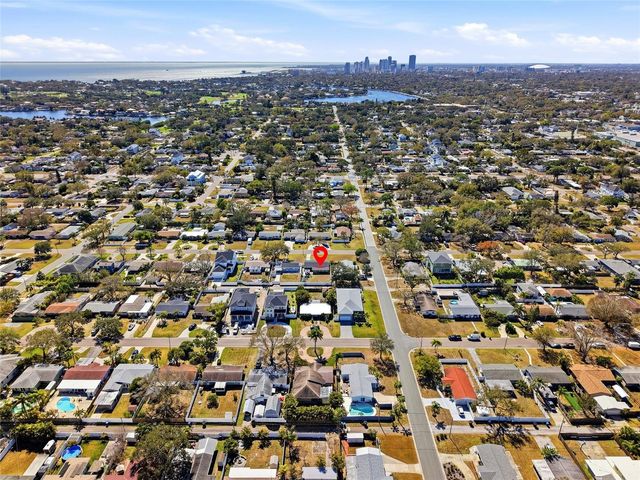 411 42ND AVENUE NE, St Petersburg, FL 33703