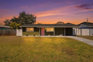 411 42ND AVENUE NE, St Petersburg, FL 33703