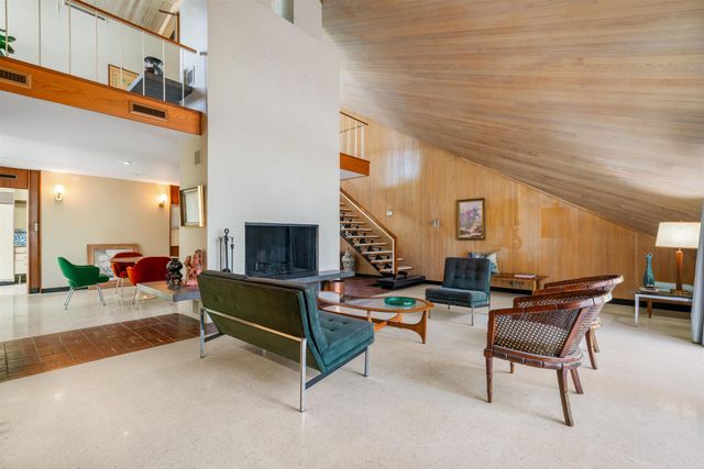 150 WARING RD, Memphis, TN 38117